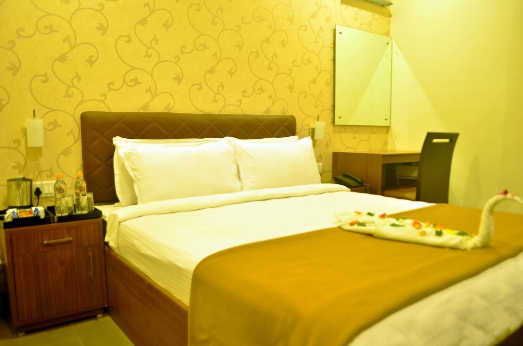 Hotel Arunachala Tiruvannāmalai Pokoj fotografie