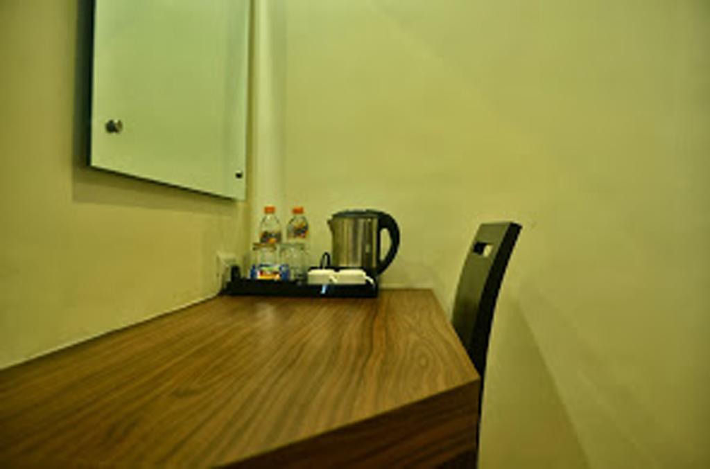 Hotel Arunachala Tiruvannāmalai Pokoj fotografie